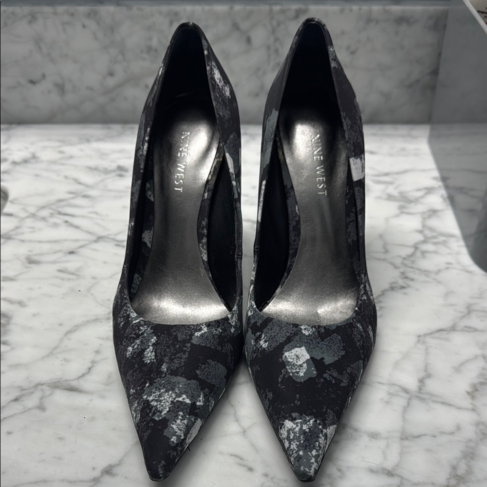Nine West Black and Gray Women's Heels